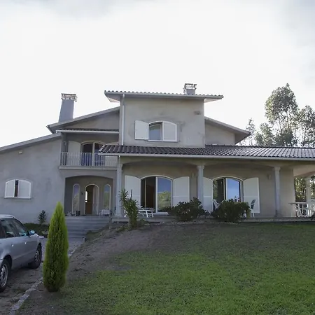 Vila *